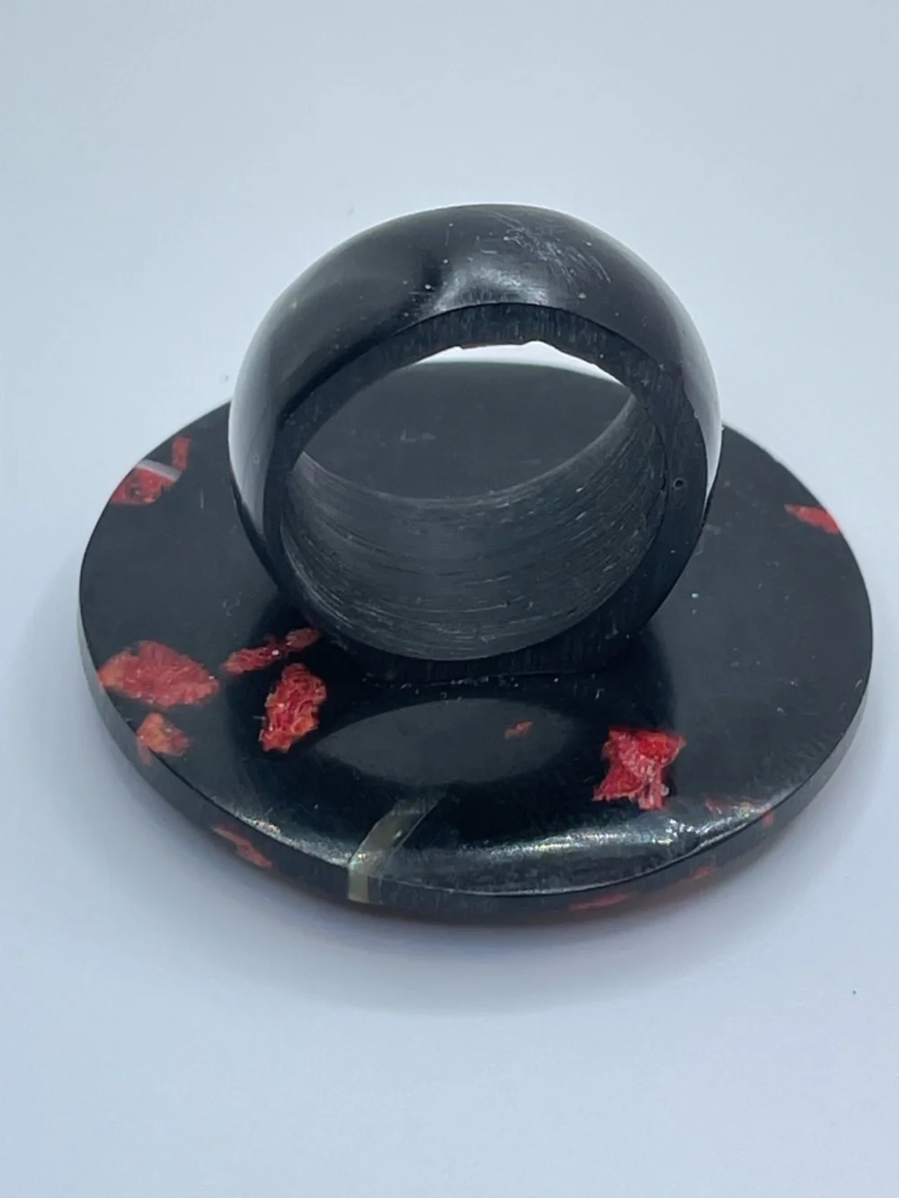 Vintage Wood Abalone Shell Red Coral Inlay Statement Ring Sz 7